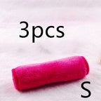 A rolled, bright pink plush microfiber makeup remover towel on a fuzzy white background. Text reads "3pcs" and "S".